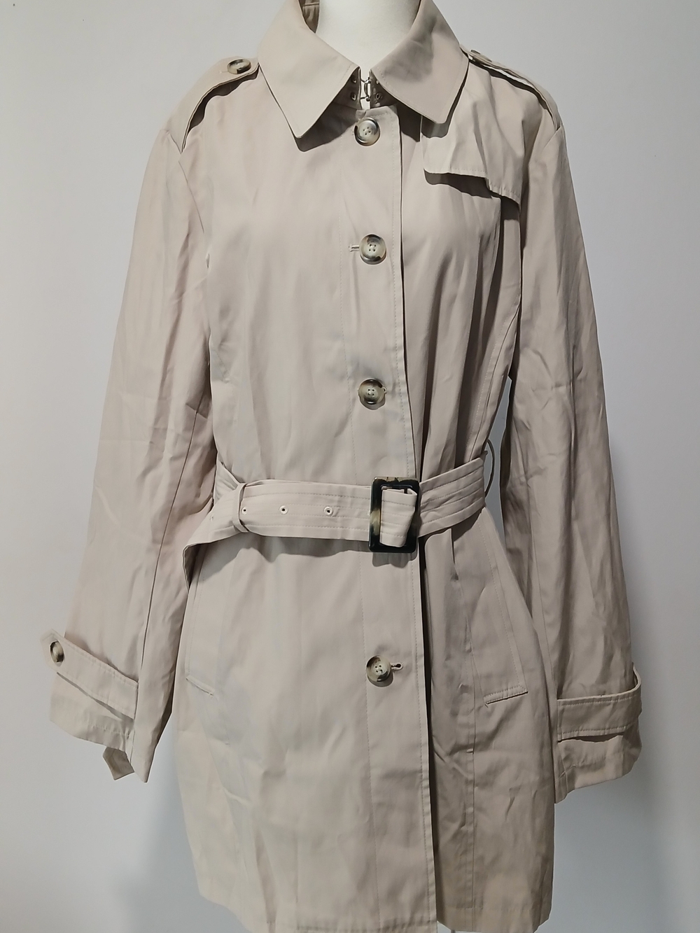Orolay Classic Women's Beige Trench Coat with Belt